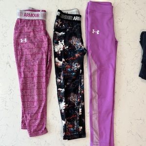 Girls medium Under Armour Leggings lot